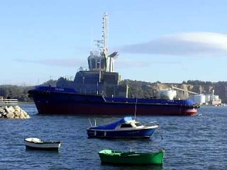 BOTADURA  FALISCA - LAUNCHING TUGBOAT