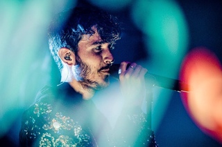 Oscar And The Wolf - Breathing (live @Studio Brussel Showcase)