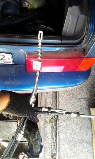 крепление троса ручника ваз 2114. крепление тросиков ручника ваз 2114. трос ваз 2114. крепление тросов ручника ваз 2114. трос ручника ваз 2114.