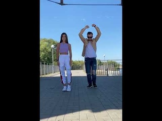 Станцевал с ученицейКак вам девочка
