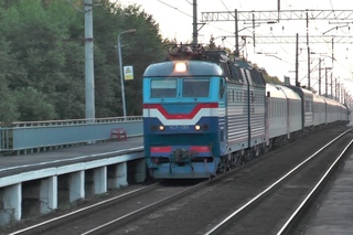 Электровоз ЧС7-061 с поездом № 018 Ницца - Москва