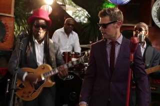 The Dualers - Running Around With Your Head In The Clouds (OFFICIAL VIDEO (HD)