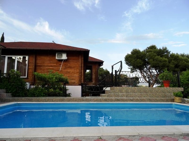 Паустовского,15. Симеиз с бассейном. Вилла ялта гостевой дом. Симеиз дом на советской 60. Симеиз с бассейном.