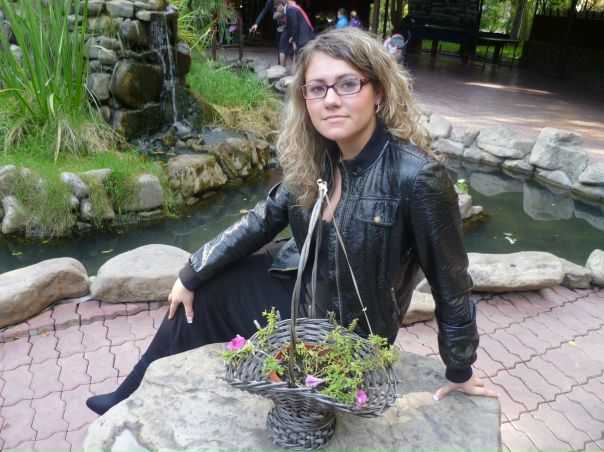 №8, Юля Биргер №8, Юля Биргер