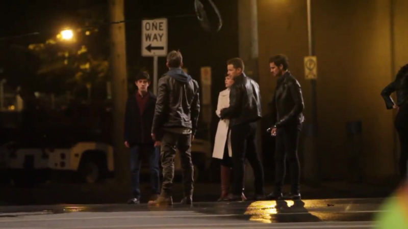 OUAT Filming July 17th ( Lana flips her hair