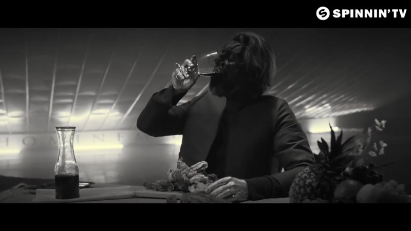 Raving George feat. Oscar And The Wolf Youre Mine,