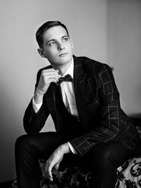 Олег Белов