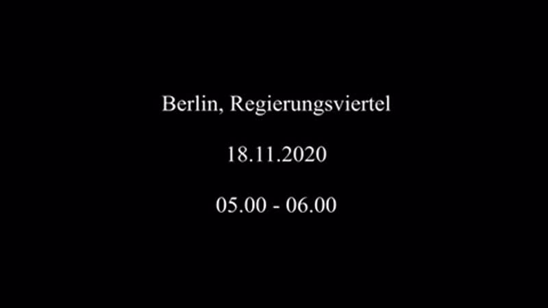 Die Absperrungen rund um den Reichstag heute morgen. Den Politmaden geht der Arsch voll