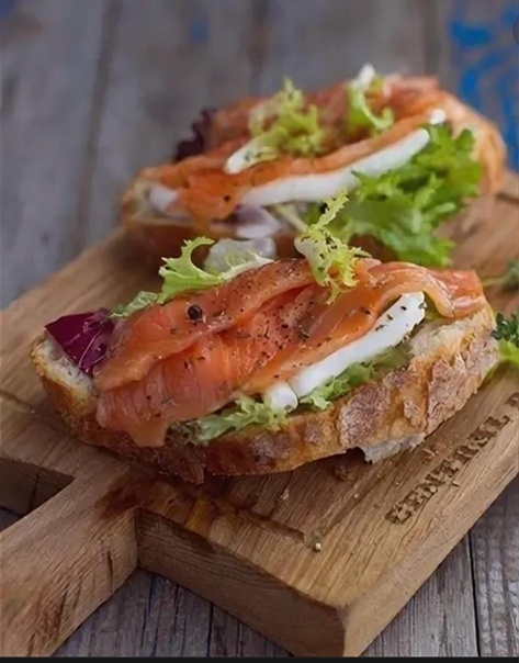 Брускетта с красной рыбой фото Брускетта с красной рыбой фото