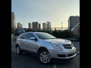 Аренда авто в Лос Анджелесе  прокат Cadillac SRX silver |