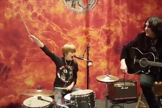 12 year old drummer Logan Robot Gladden plays w/ KISS Nothin To Lose