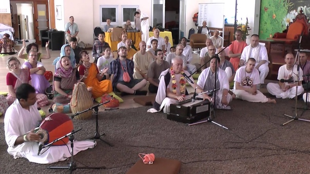 Kirtan Mela Germany 2014, Day 02 Caitanya Candra Caran Prabhu Gauracandrika