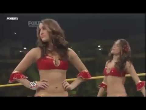 Nikki Bella vs A. J. Lee (09, 11,