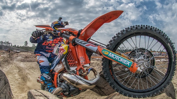 Megawatt 111 Combines Grueling MX and Hard Enduro Elements: Day 1